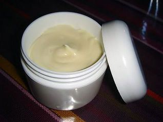 Homemade ointment for the treatment of bone necrosis